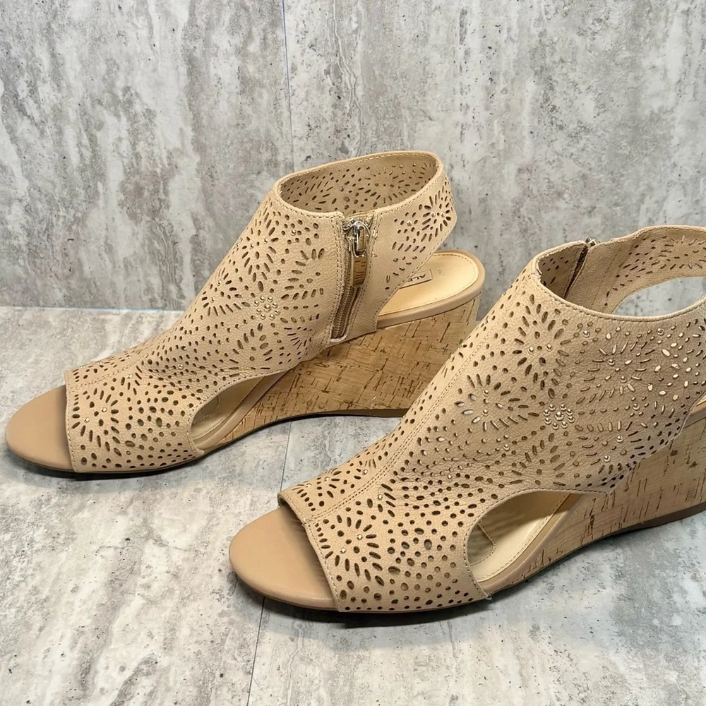 Alex Marie Tan Brown Perforated Leather Studded Zip Wedge Sandals 8M - Picture 4 of 12